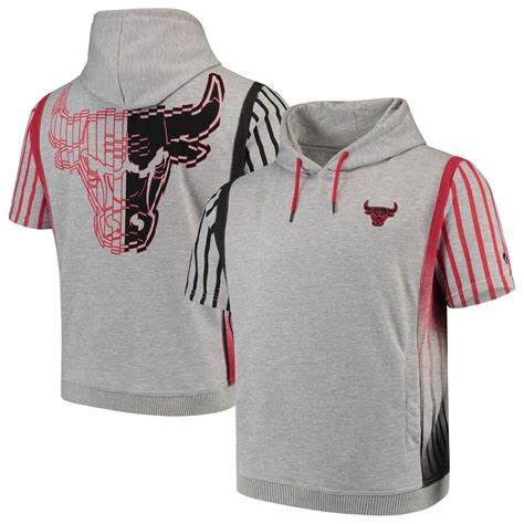 chicago bulls short sleeve hoodie.